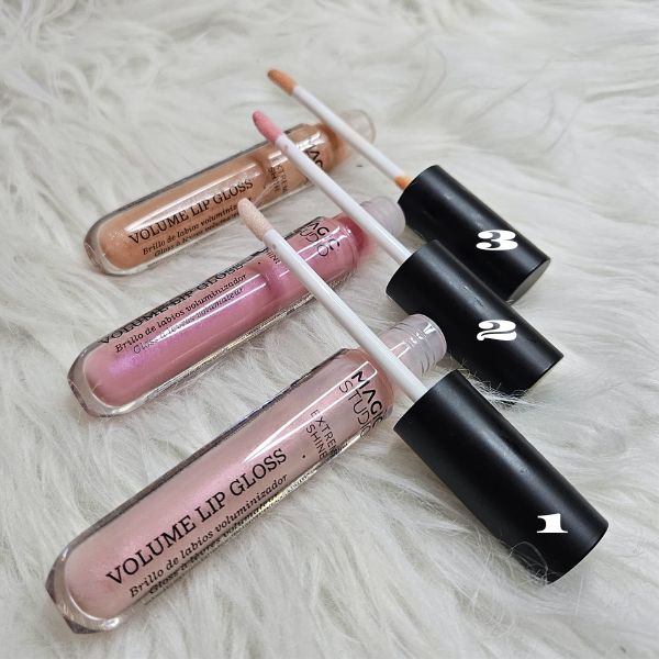 Essentials Lip Gloss - The Extreme Glow That Makes You Shine