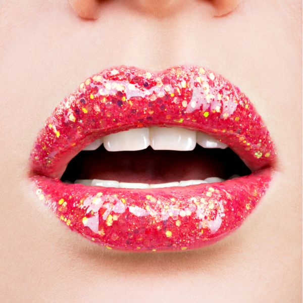 Gloss Magic Kiss Saveur Chewing-Gum - Un Festin d'Enchantement pour Vos Lèvres